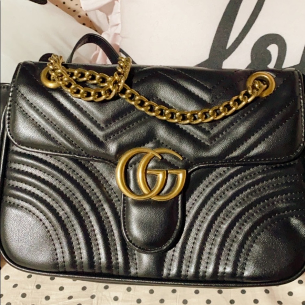 Very nice hand bag!